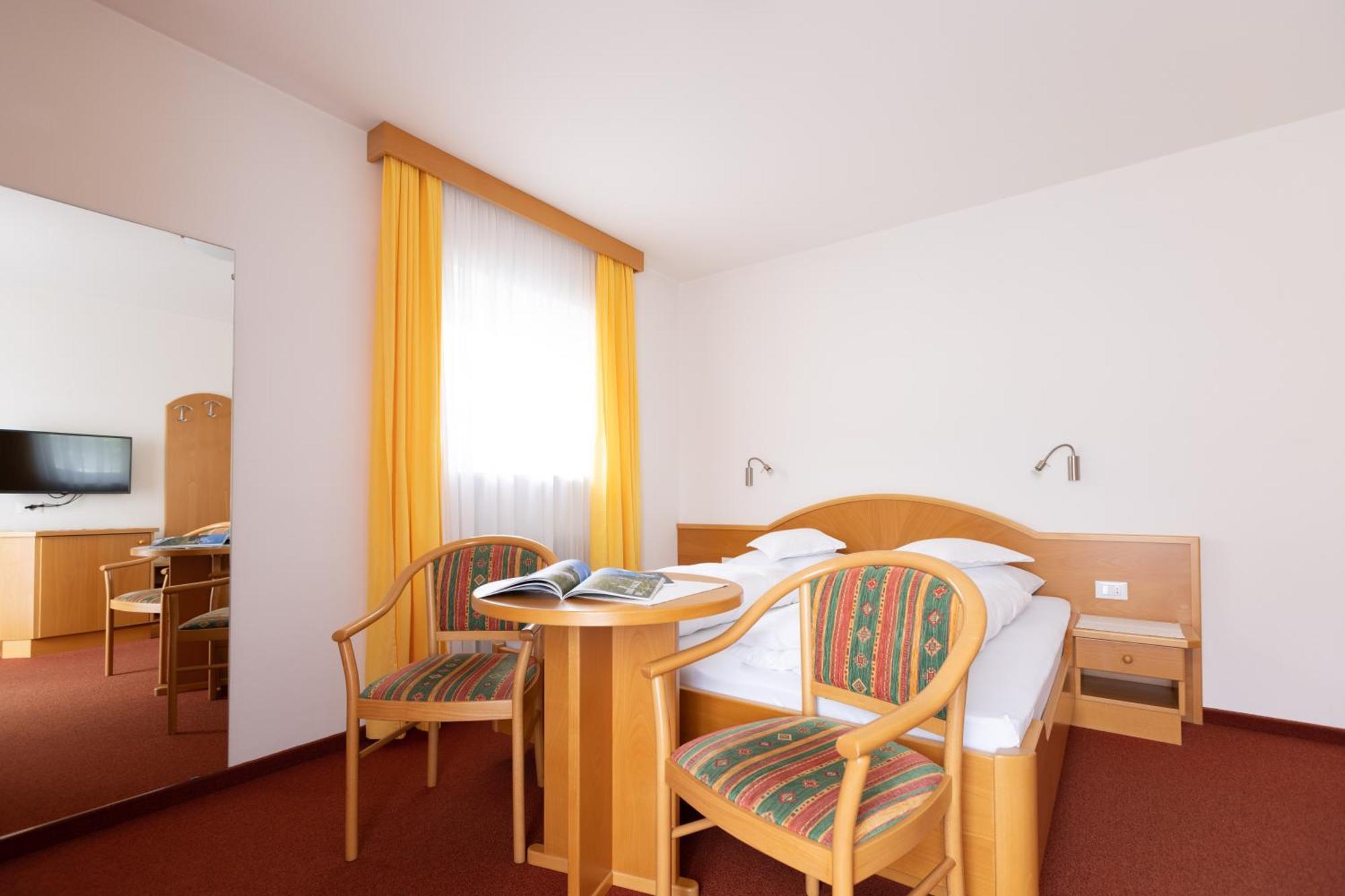 Hotel Garni Juval Tirolo Zewnętrze zdjęcie